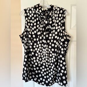 St. John Black and White Silk Sleeveless Tie Front Blouse Size 16